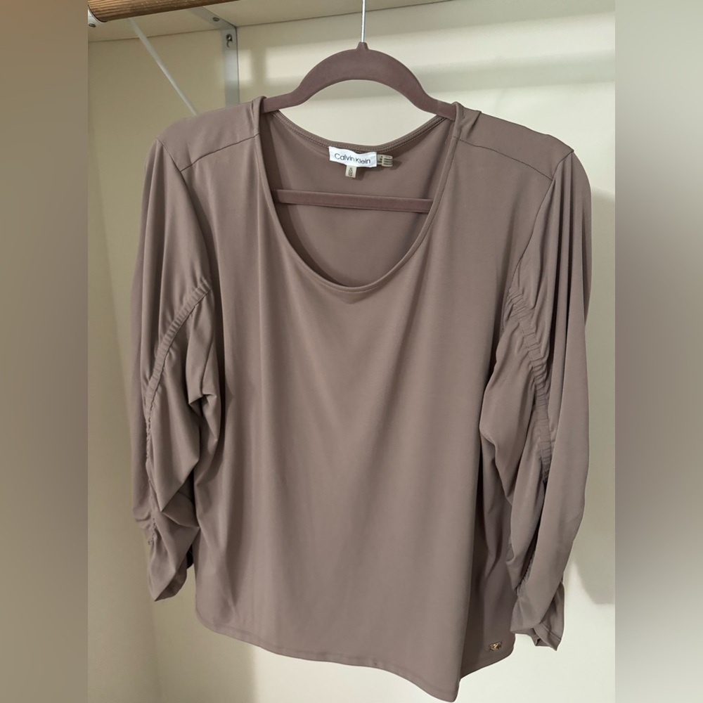 Calvin Klein Taupe Ruched 3/4 Sleeve Blouse
